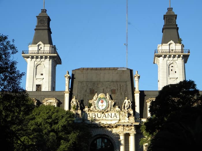 Detalle del edificio de la Aduana de Buenos Aires