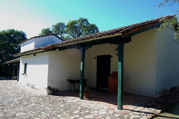 Gebäude der Posta de Yatasto, einer alten Poststation an der Königsstraße bei Metán